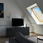 아파트 Exklusive Maisonette-wohnung Am Rande Von Freiburg Im Breisgau *