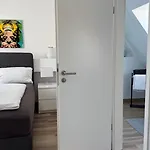 Exklusive Maisonette-wohnung Am Rande Von Freiburg Im Breisgau 아파트 *