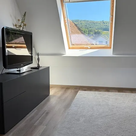 Exklusive Maisonette-wohnung Am Rande Von Freiburg Im Breisgau ميرتْسهاوزن
