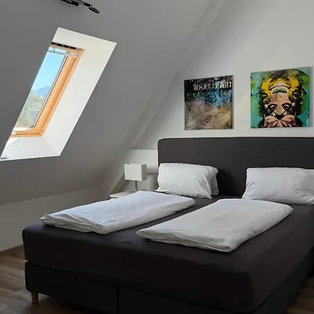 Exklusive Maisonette-wohnung Am Rande Von Freiburg Im Breisgau * ميرتْسهاوزن