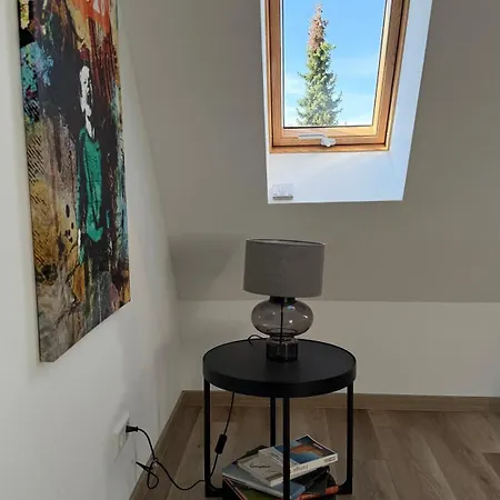 Exklusive Maisonette-wohnung Am Rande Von Freiburg Im Breisgau *